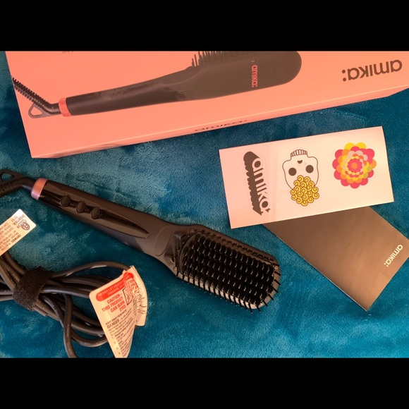Amika Polished Straightening Brush - Picture 2 of 5